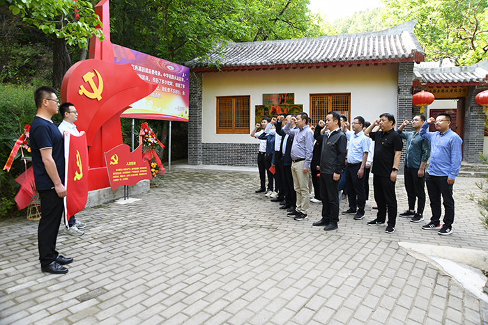 公司第一黨支部和國開行陜西分行客戶六處黨支部聯(lián)合開展黨建共建活動(dòng)